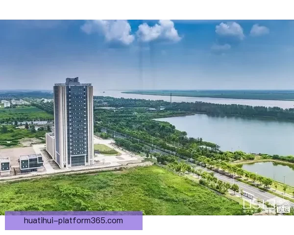 华体会足球：引领中国足球新篇章，打造国际化竞争力的全新力量