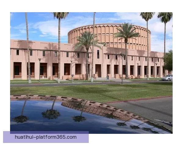 阿代-玛拉大爆发助密歇根大学大胜亚利桑那大学